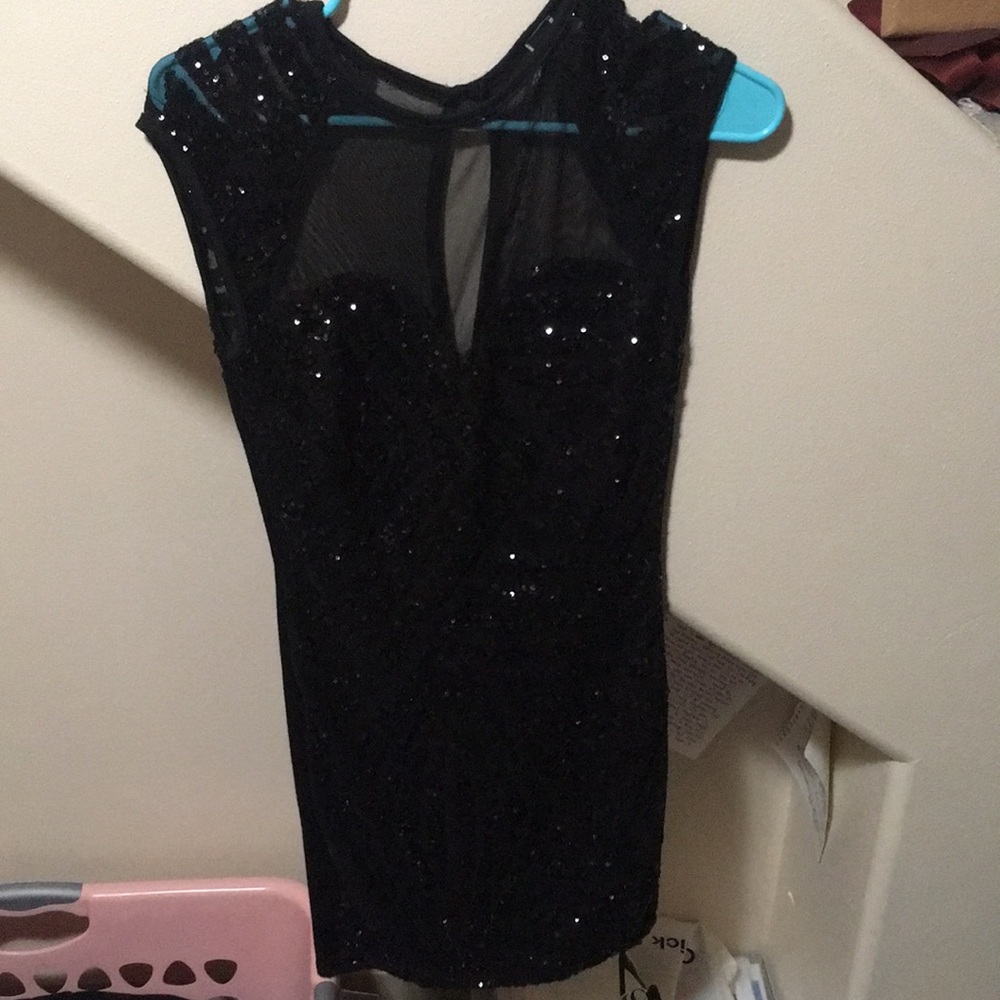 Sequence front-dress